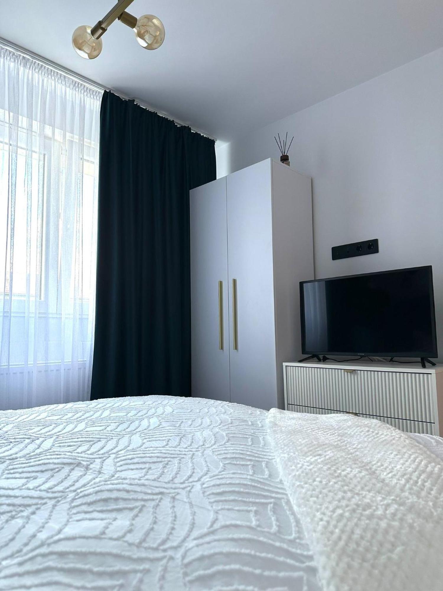 Evelyn Apartment Bistriţa Екстериор снимка